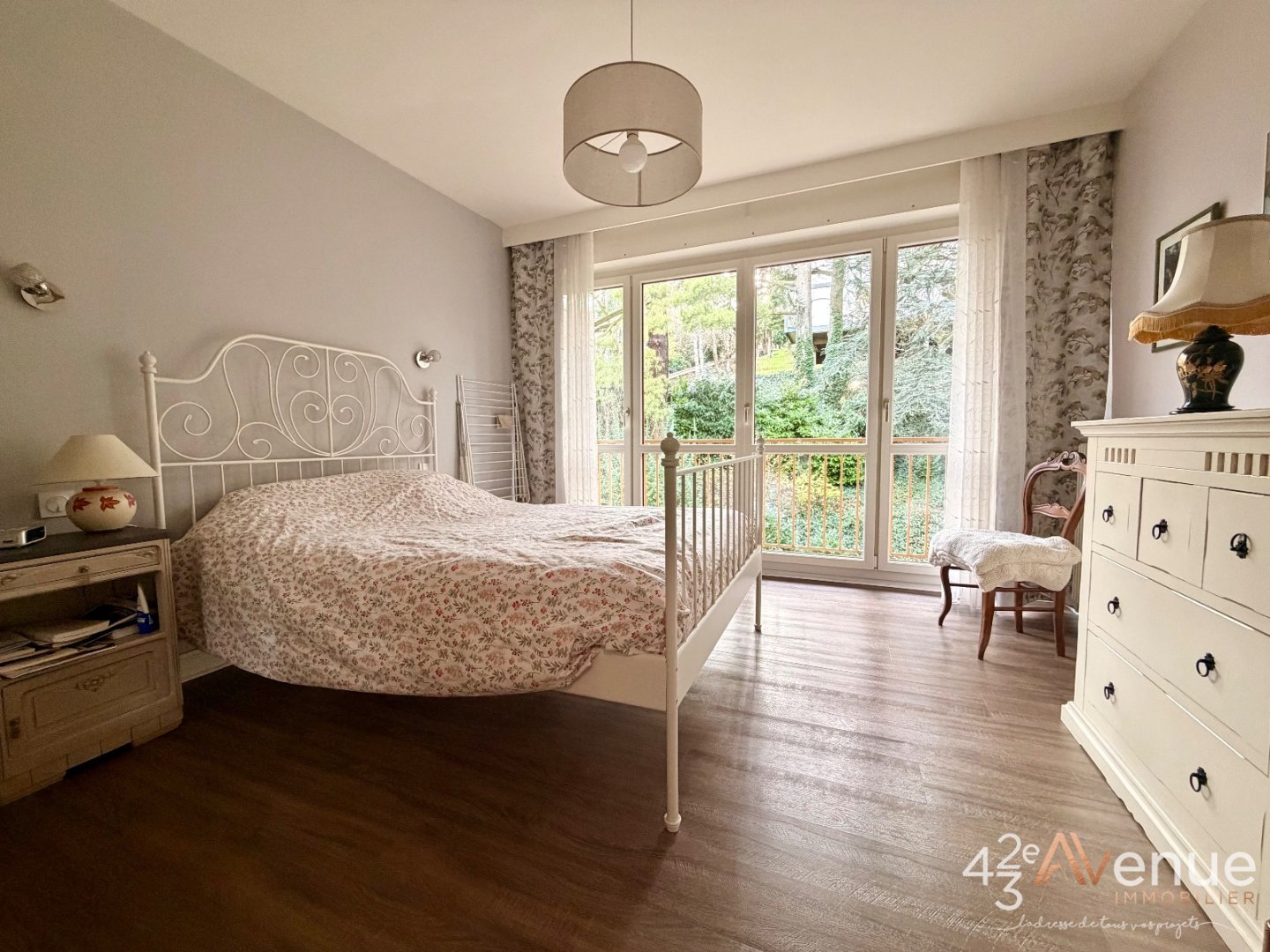 F5 de 144 m2 hab proche Cours Fauriel A VENDRE - ST ETIENNE FAURIEL - 144 m2 - 180�000�&euro;