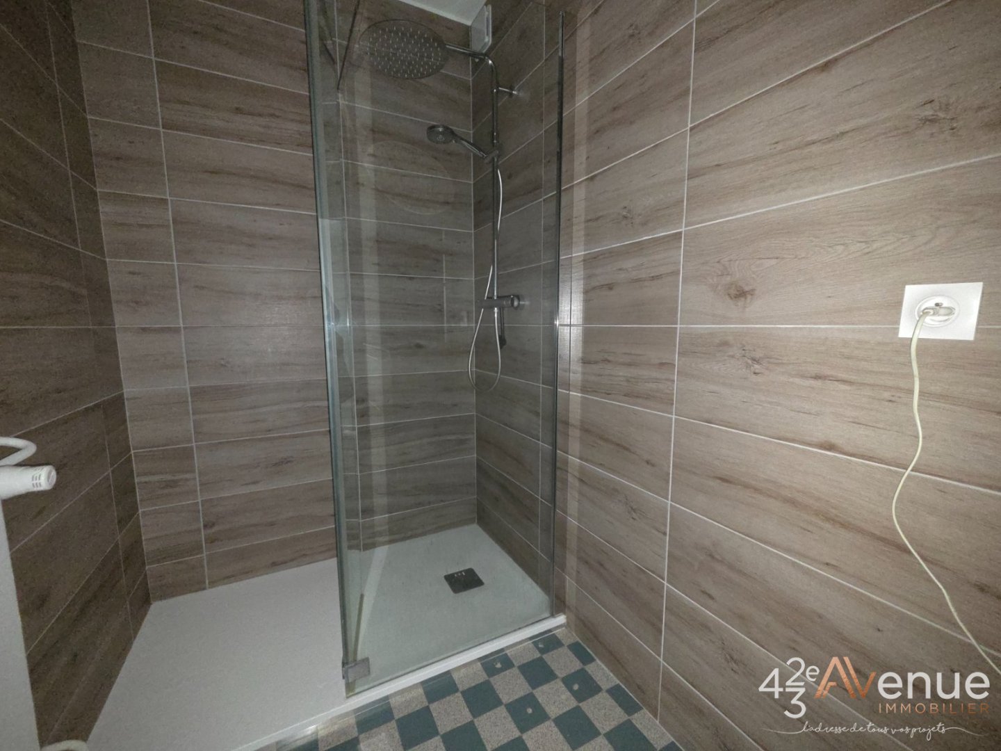 APPARTEMENT T5 A VENDRE - ST ETIENNE FAURIEL - 95.94 m2 - 129 500 &euro;