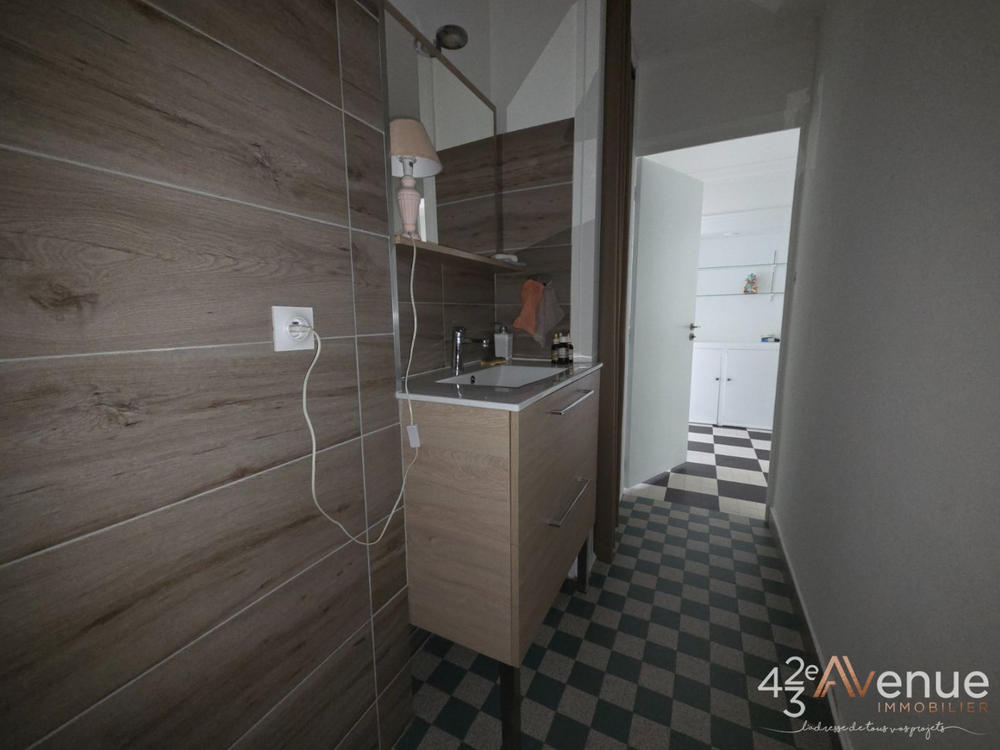 APPARTEMENT T5 A VENDRE - ST ETIENNE FAURIEL - 95.94 m2 - 129 500 &euro;