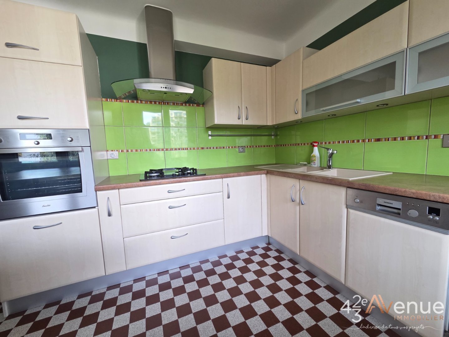 APPARTEMENT T5 A VENDRE - ST ETIENNE FAURIEL - 95.94 m2 - 129 500 &euro;