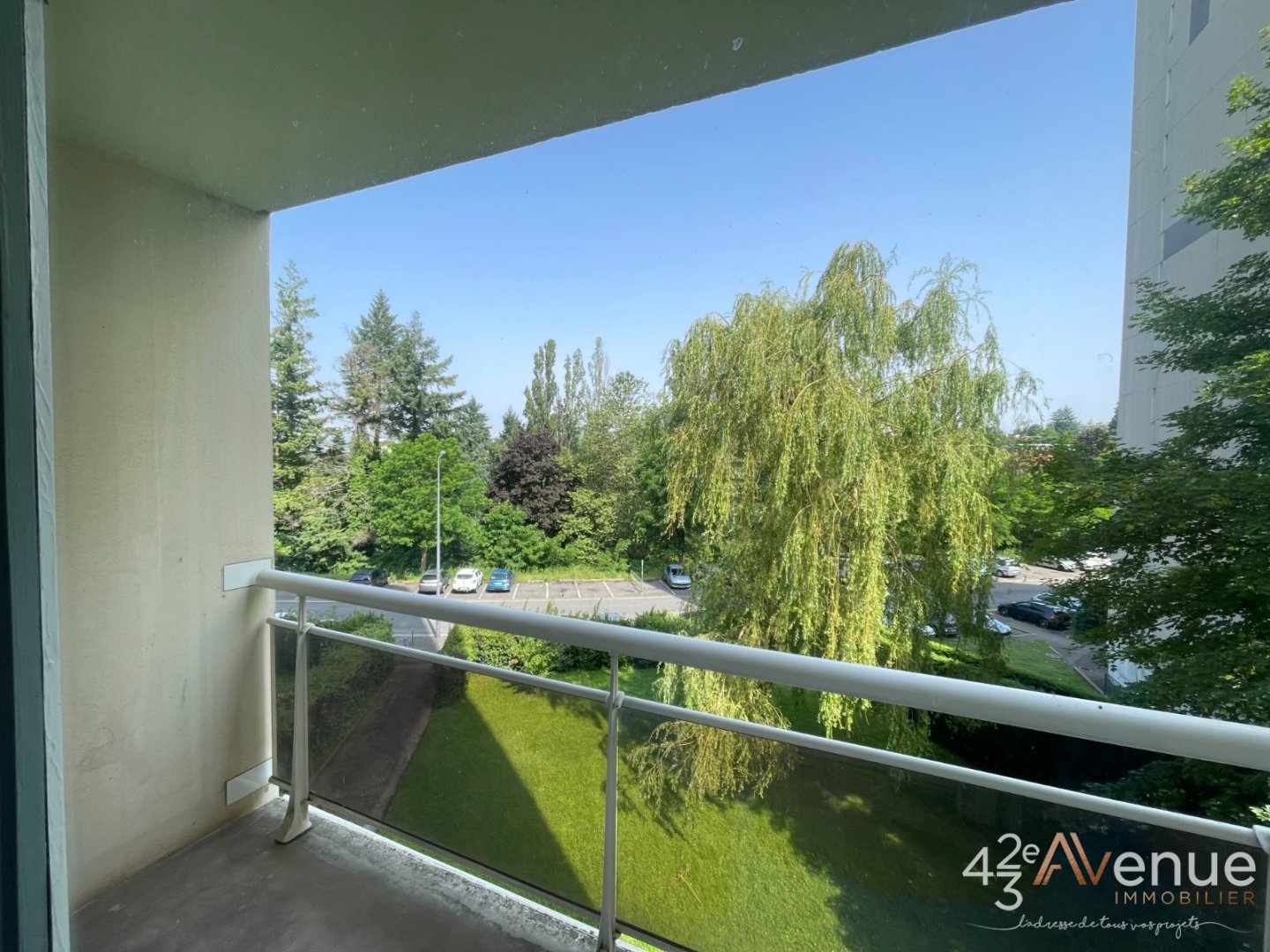 Appartement rénové 4 chambres La Métare - ST ETIENNE LA METARE - 96.25 m2 - 119 800 €