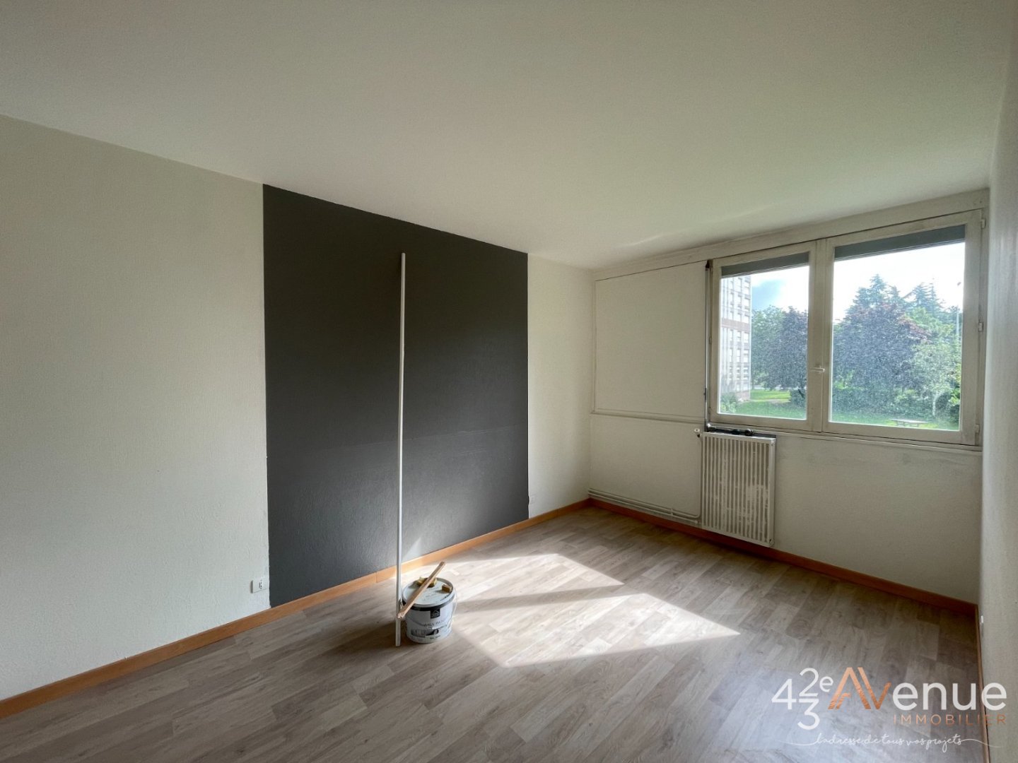 Appartement rénové 4 chambres La Métare - ST ETIENNE LA METARE - 96.25 m2 - 119 800 €