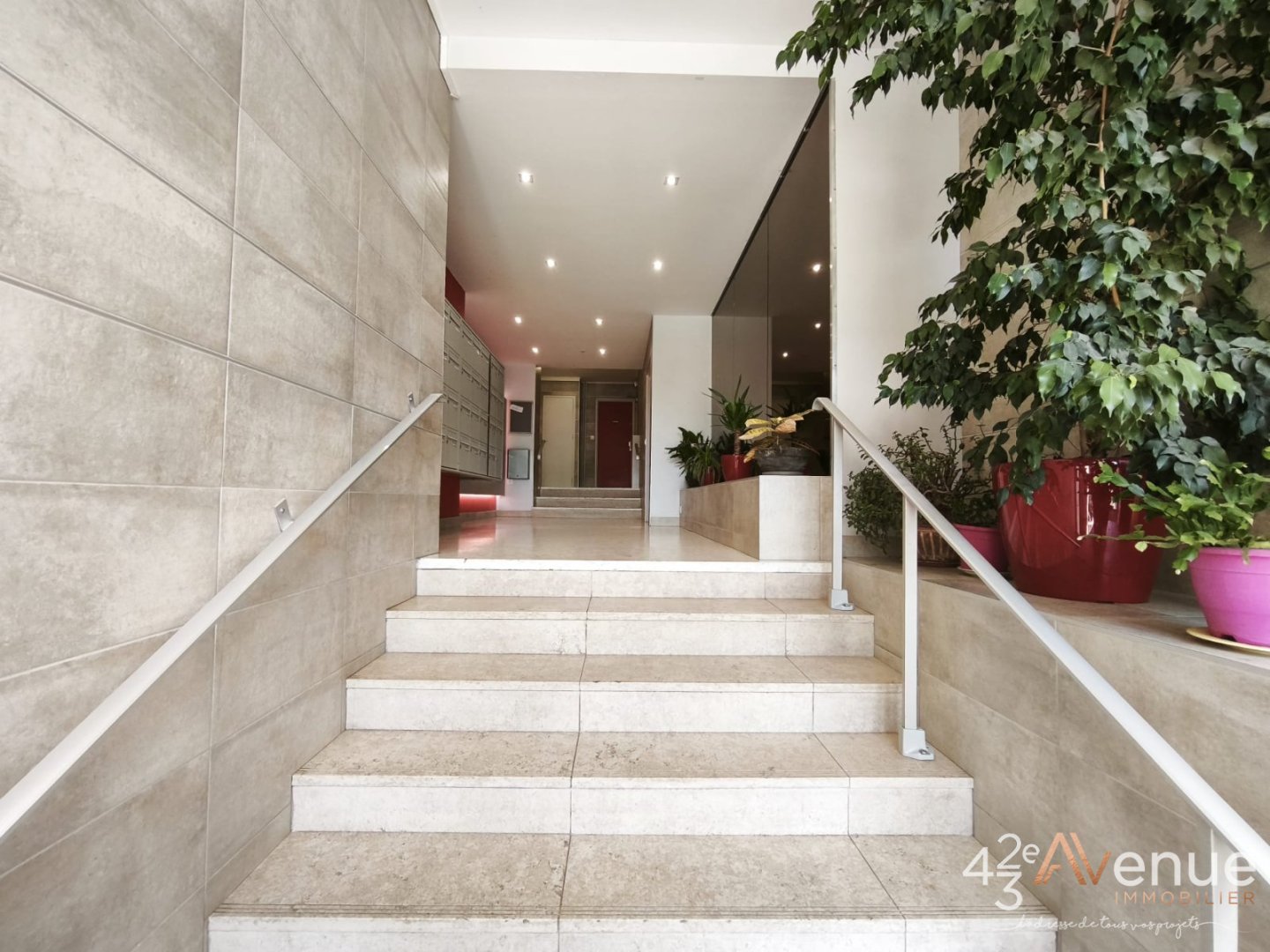 APPARTEMENT T5 A VENDRE - ST ETIENNE LA METARE - 96 m2 - 129 000 &euro;