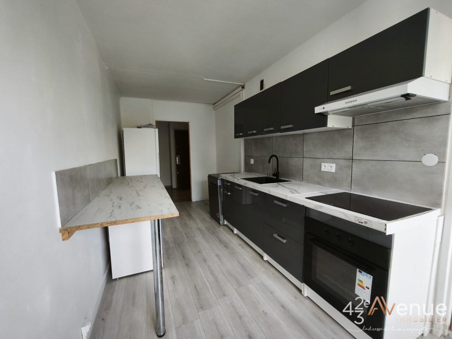 APPARTEMENT T5 A VENDRE - ST ETIENNE LA METARE - 96 m2 - 129 000 &euro;