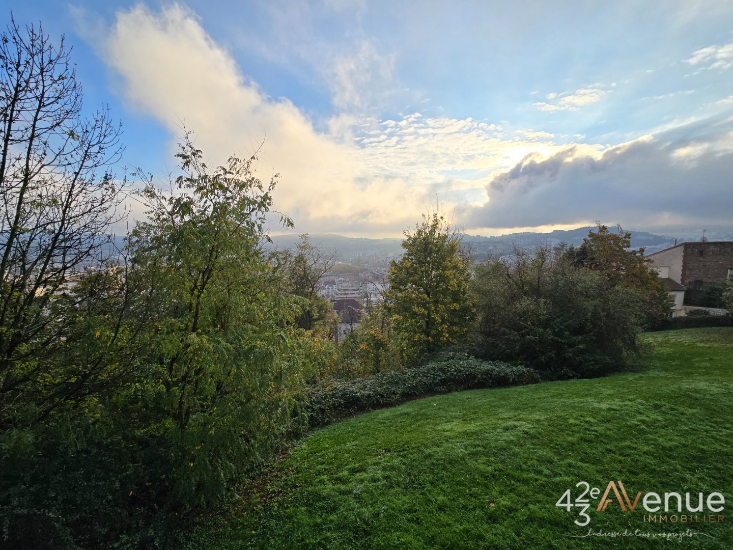 APPARTEMENT T5 A VENDRE - ST ETIENNE MONTAUD - 115.34 m2 - 130500€