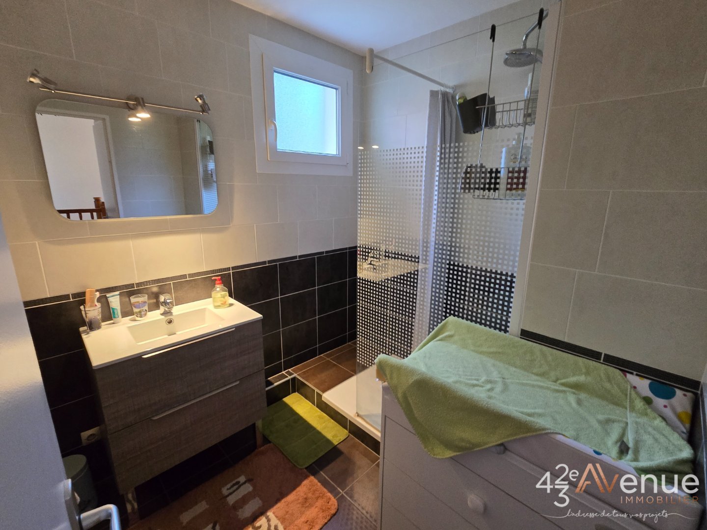 APPARTEMENT T5 - ST ETIENNE MONTAUD - 115.34 m2 - 130 500 €