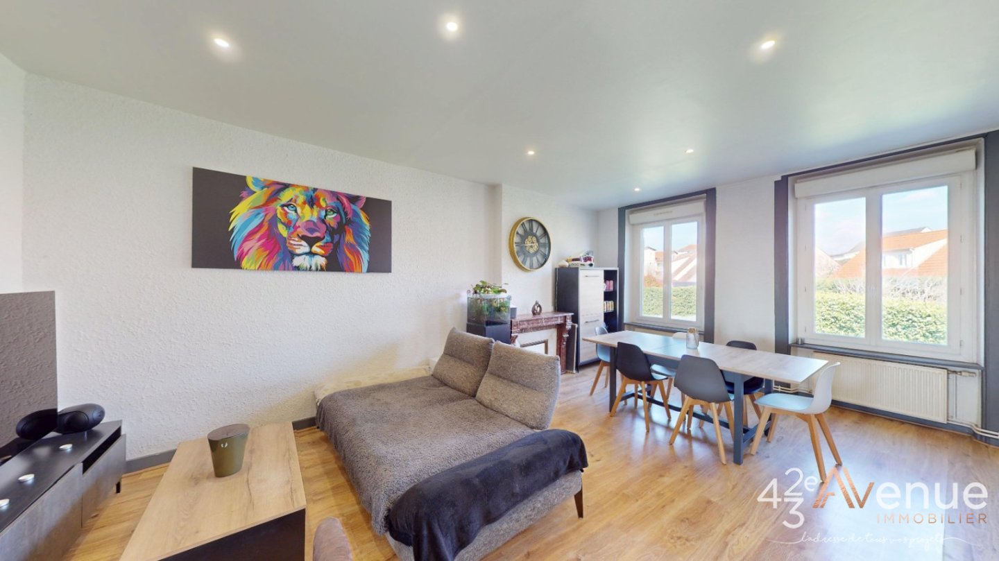 APPARTEMENT T5 A VENDRE - ST GENEST LERPT - 91.08 m2 - 195 000 &euro;