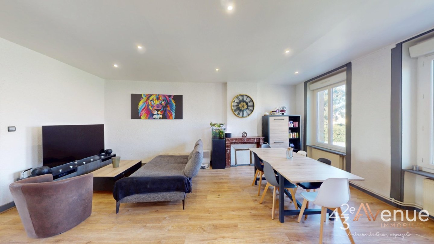 APPARTEMENT T5 A VENDRE - ST GENEST LERPT - 91.08 m2 - 195 000 &euro;