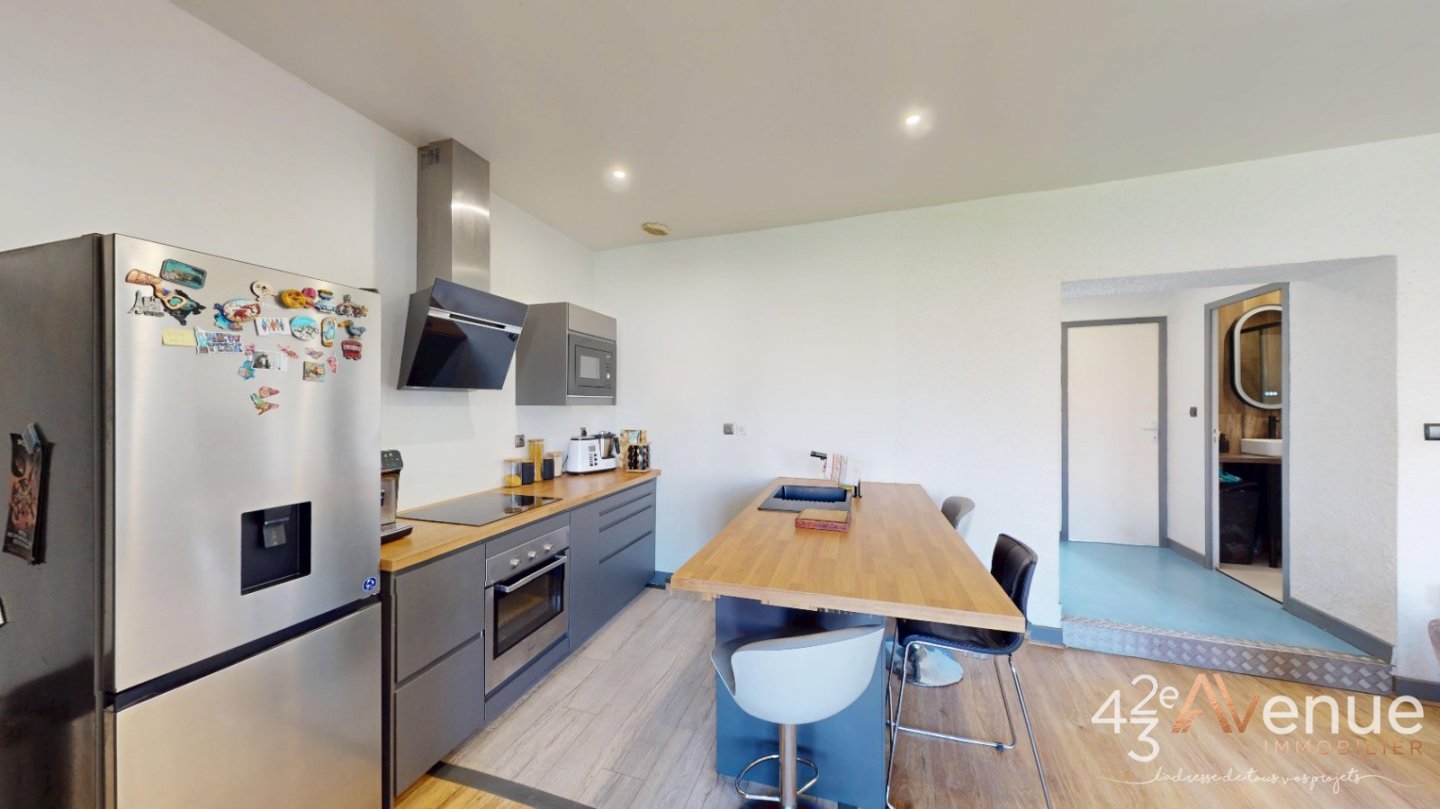 APPARTEMENT T5 A VENDRE - ST GENEST LERPT - 91.08 m2 - 195 000 &euro;