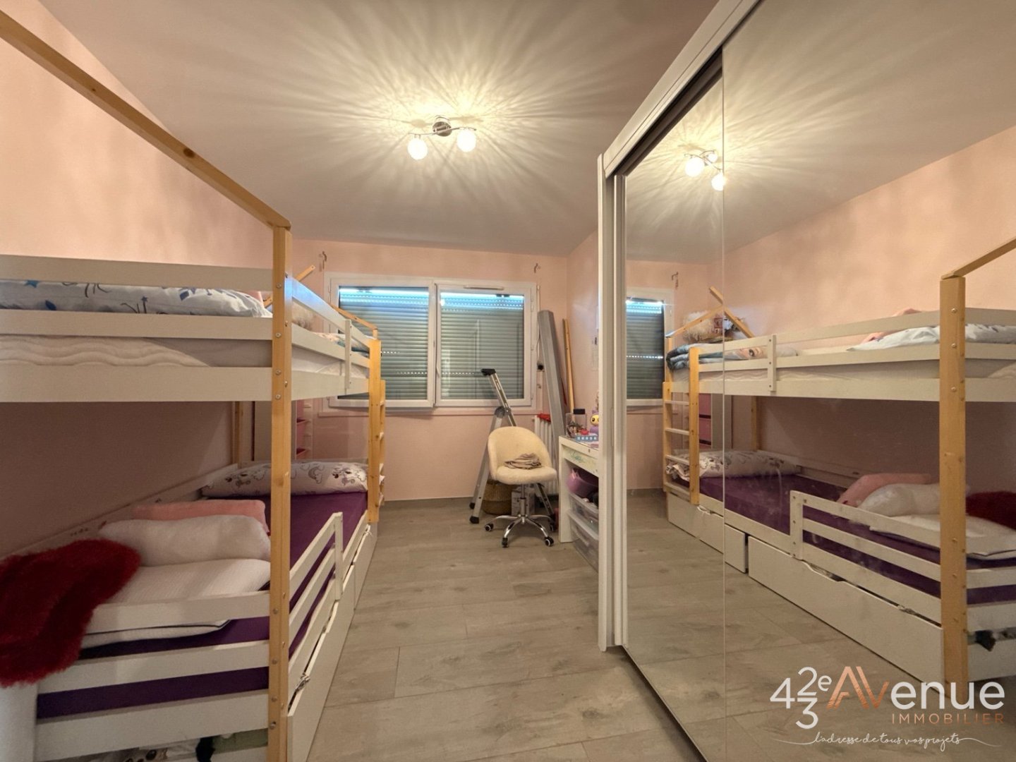 APPARTEMENT T5 A VENDRE - VILLARS - 98.36 m2 - 137 000 &euro;
