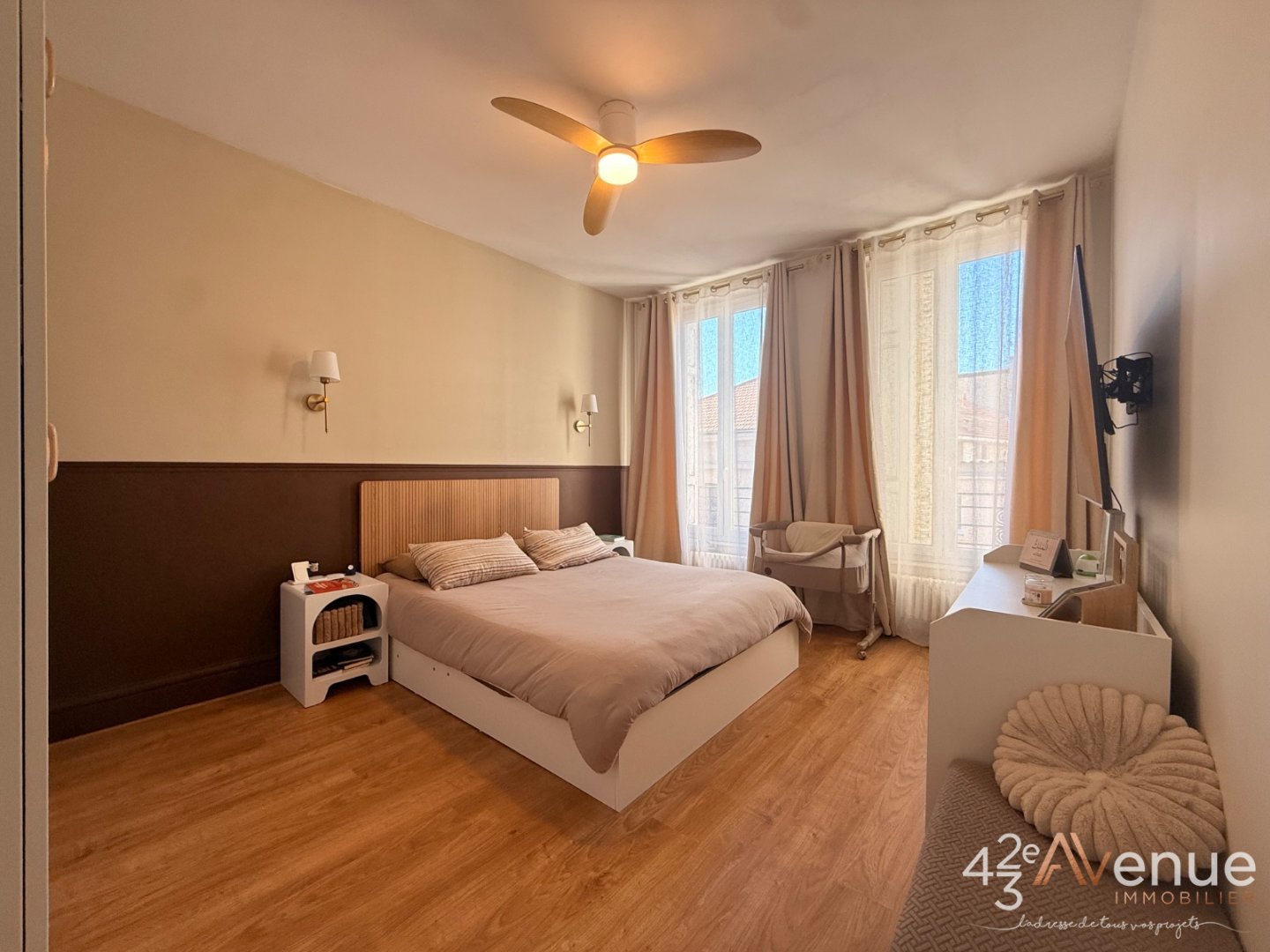 Appartement haussmannien aux beaux volumes A VENDRE - FIRMINY - 119.74 m2 - 175 000 &euro;