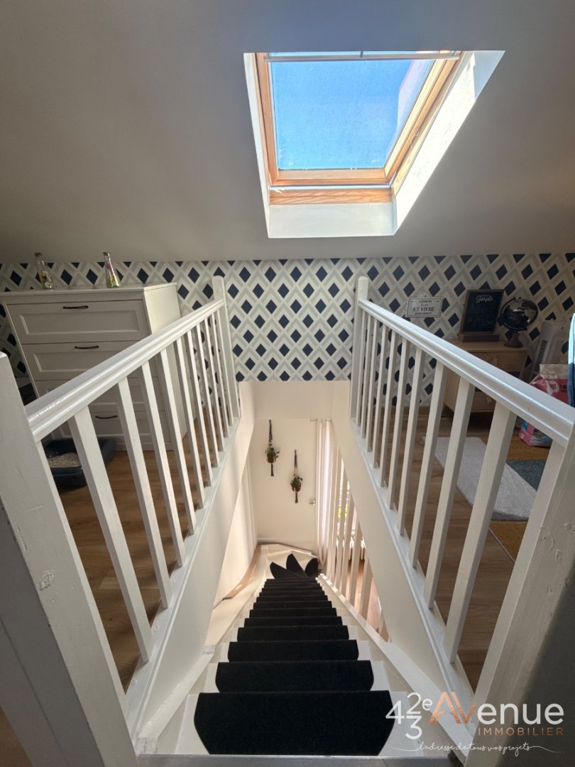 Appartement haussmannien aux beaux volumes A VENDRE - FIRMINY - 119.74 m2 - 175 000 &euro;
