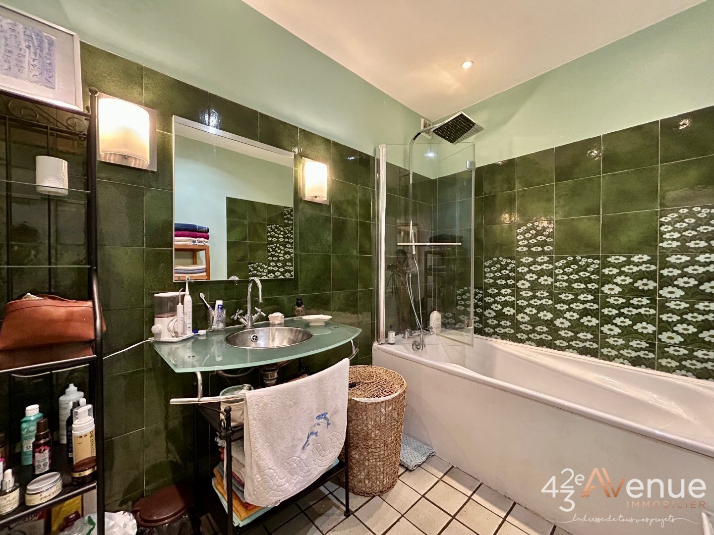 APPARTEMENT T6 A VENDRE - ST CHAMOND Centre-ville - 176.09 m2 - 245000€