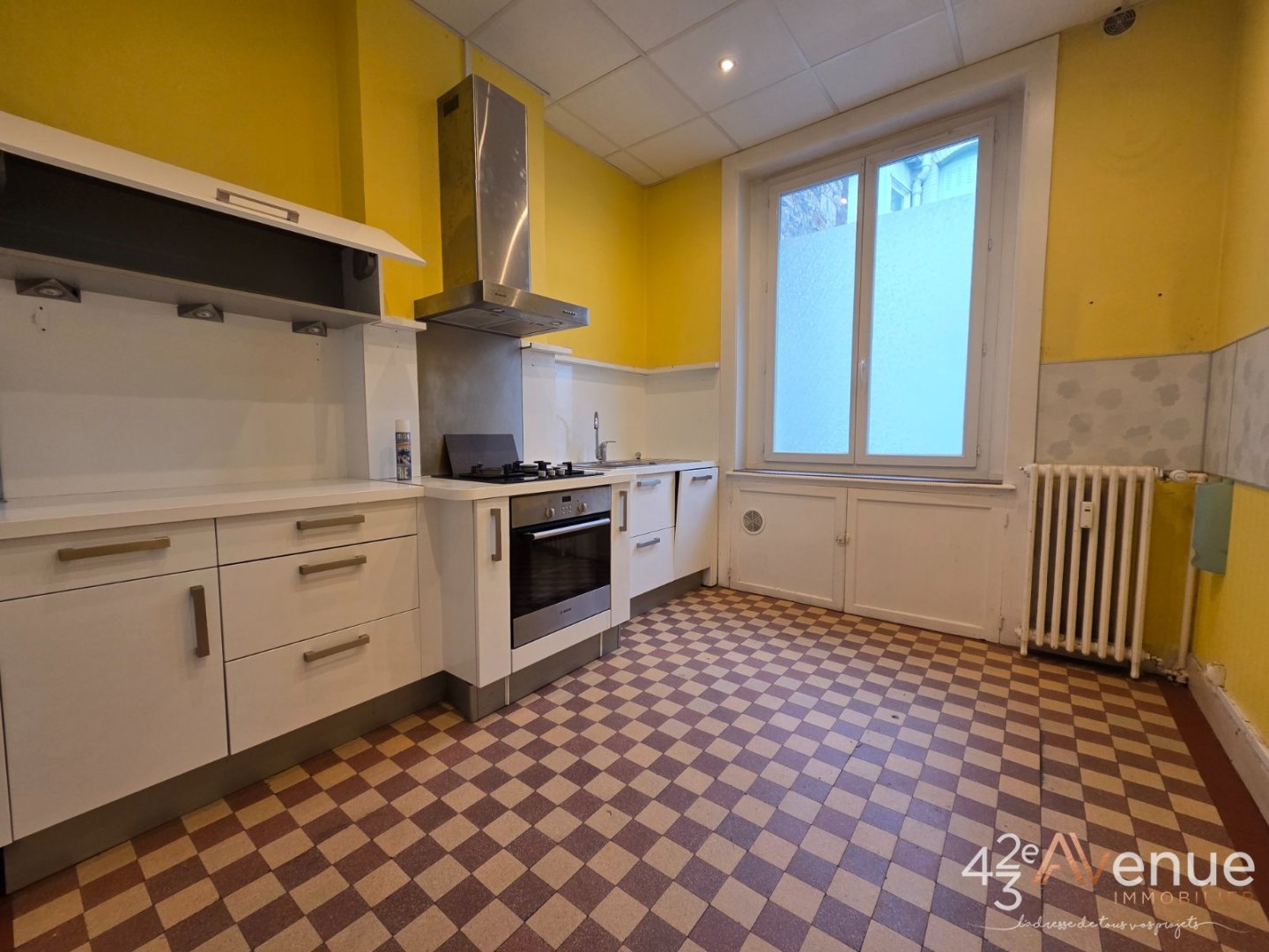 APPARTEMENT T6 A VENDRE - ST ETIENNE BADOUILLERE - 96.74 m2 - 99�000�&euro;