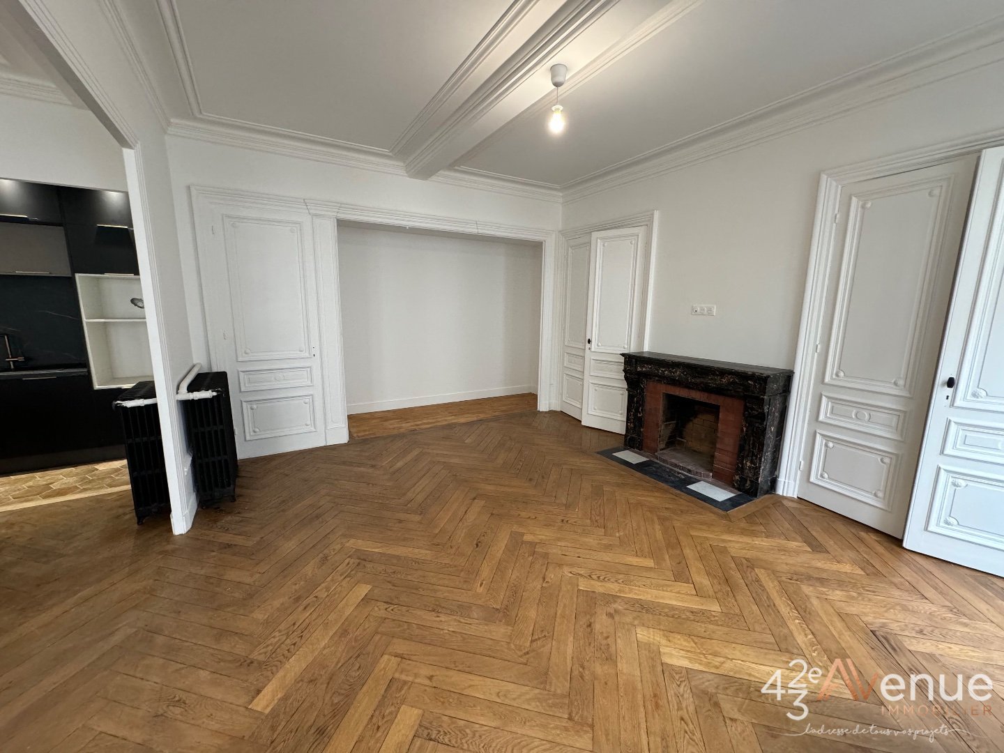 APPARTEMENT T6 A VENDRE - ST ETIENNE CENTRE VILLE - 155 m2 - 210000€