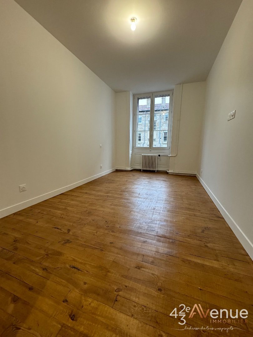 APPARTEMENT T6 A VENDRE - ST ETIENNE CENTRE VILLE - 155 m2 - 210000€