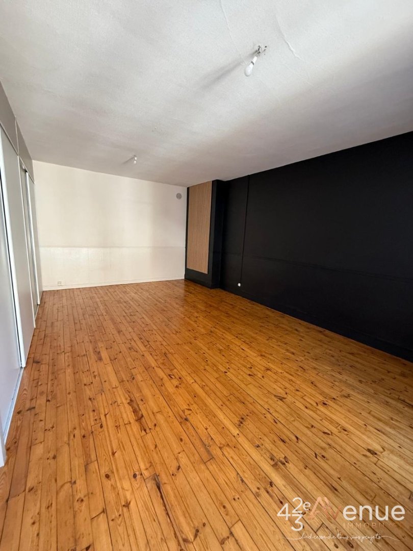 APPARTEMENT T6 A VENDRE - ST ETIENNE CENTRE VILLE - 166.23 m2 - 260000€