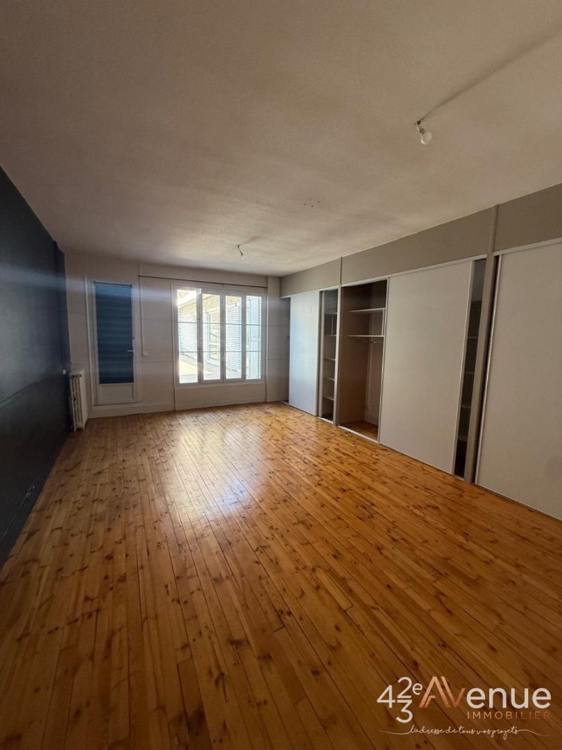 APPARTEMENT T6 A VENDRE - ST ETIENNE CENTRE VILLE - 166.23 m2 - 260000€