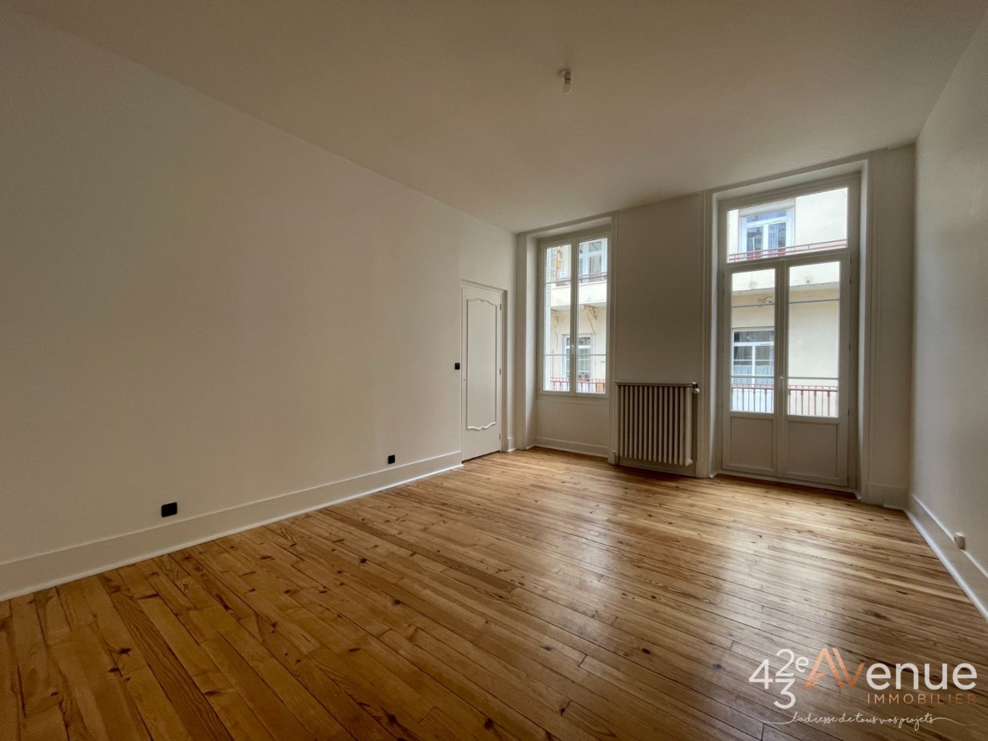 APPARTEMENT T5 - ST ETIENNE CENTRE VILLE - 150 m2 - 220�000�&euro;