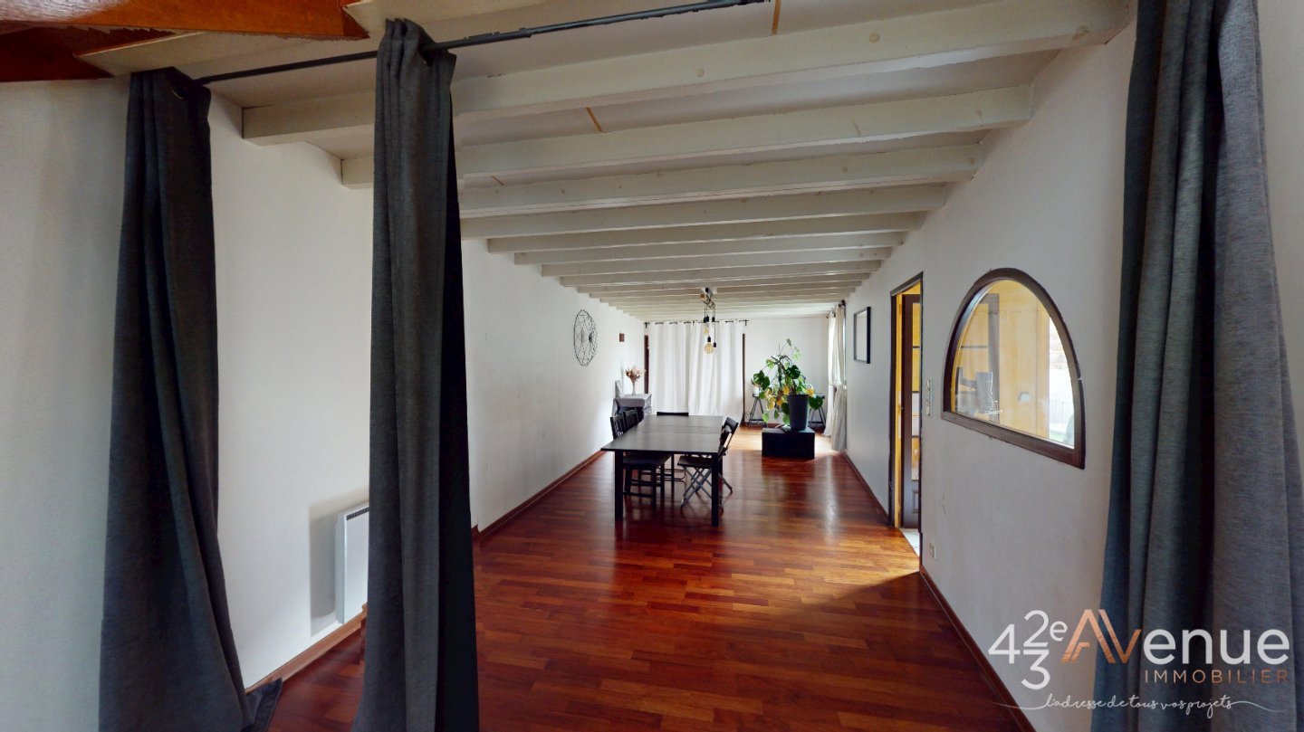 APPARTEMENT T9 A VENDRE - ST ETIENNE CENTRE VILLE - 210 m2 - 277�000�&euro;