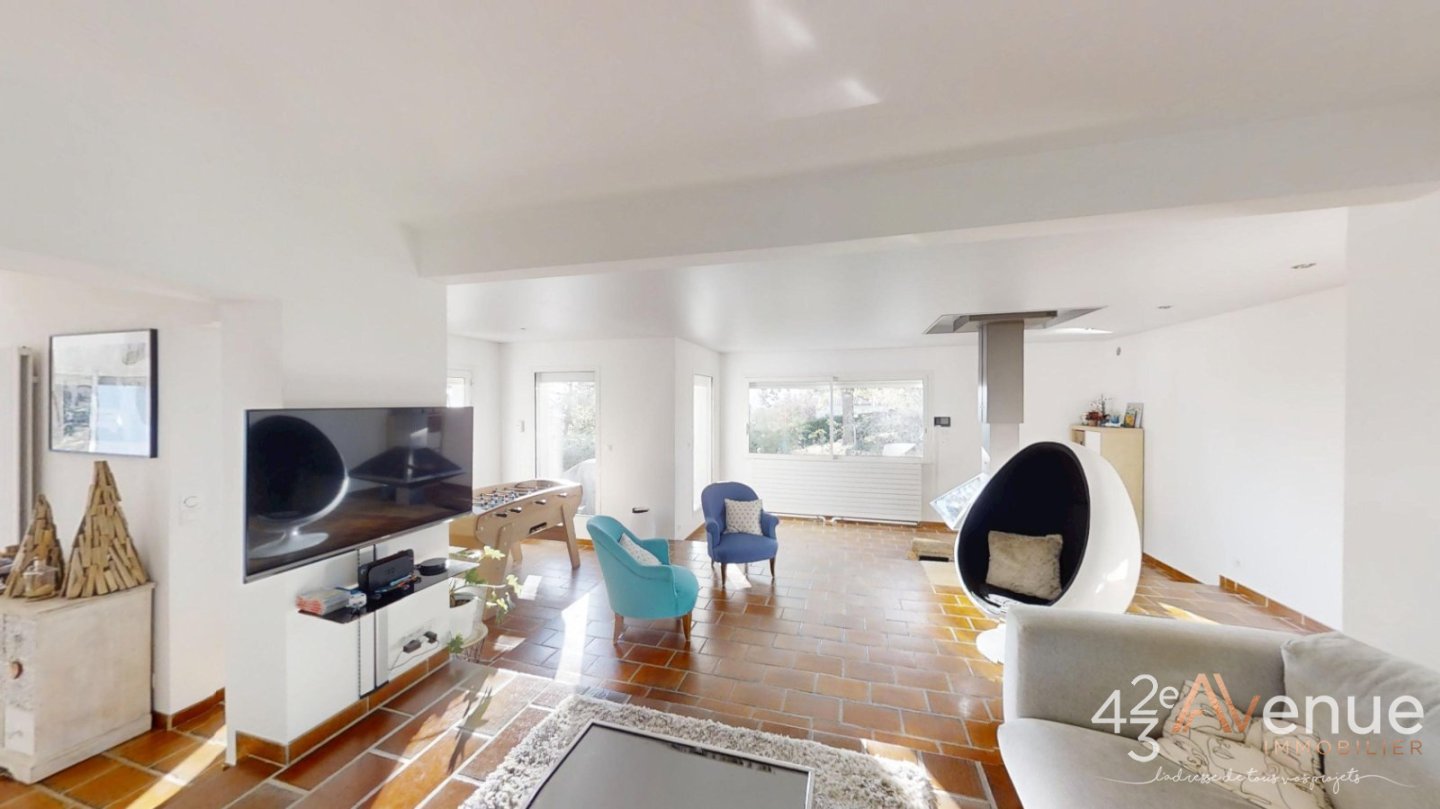 VILLA A VENDRE - AVEIZIEUX - 260 m2 - 598 000 &euro;